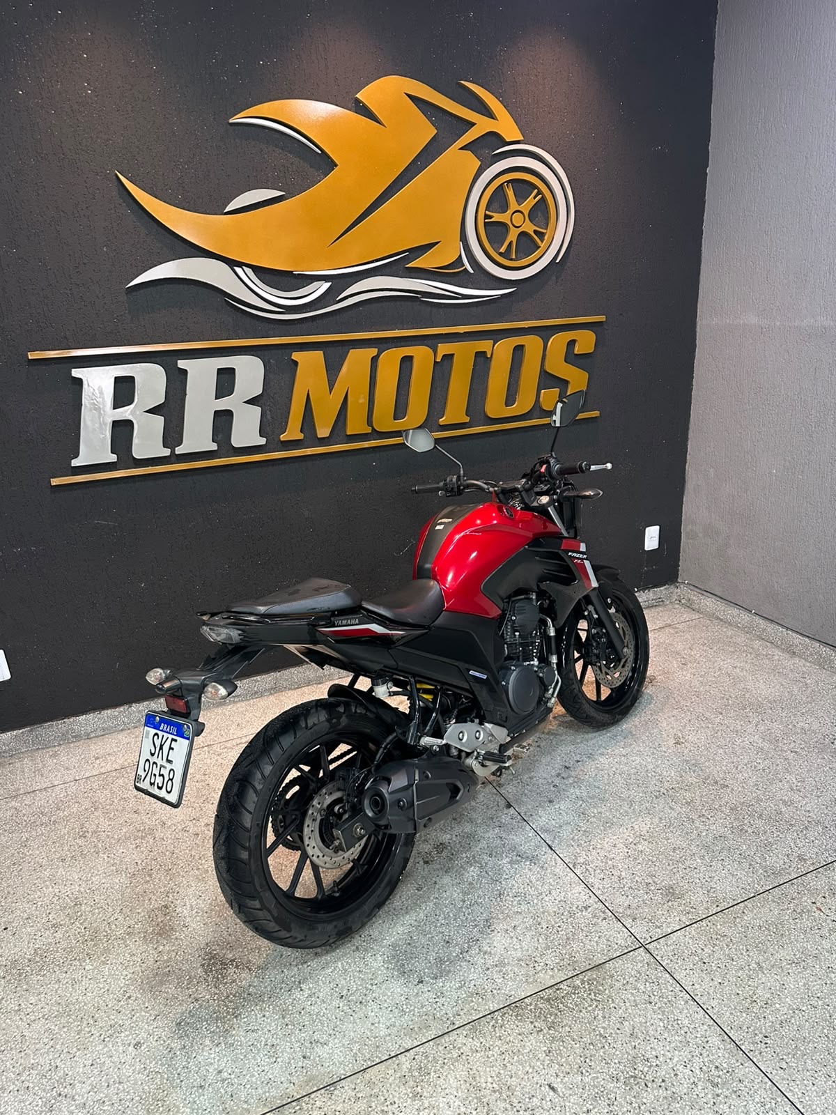Fazer 250 