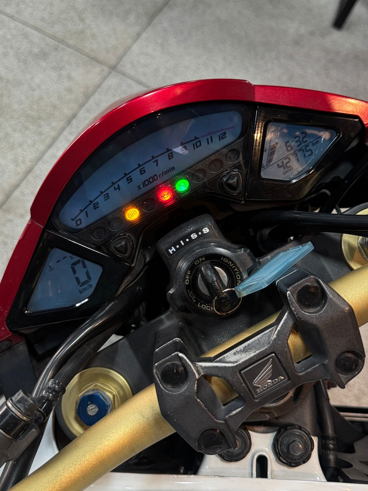 Cb 1000